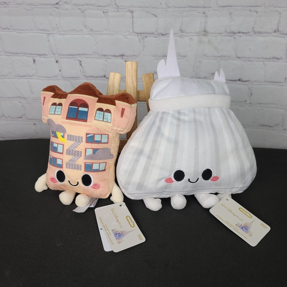 Walt Disney World Plushies Funko  Space Moutain & Hollywood Tower Hotel.